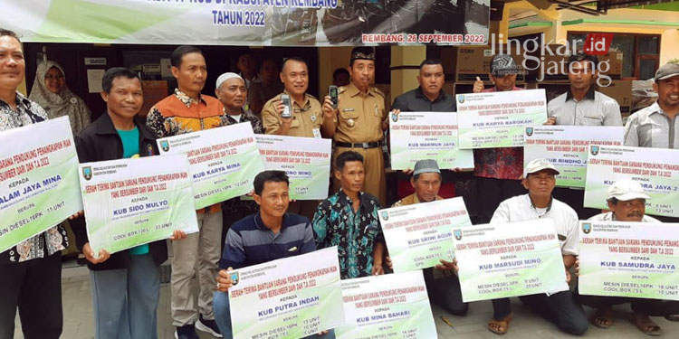 Rp 12 Miliar Digelontorkan untuk Bantuan Sarpras Nelayan di Rembang