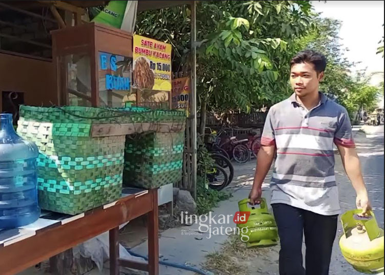 Gas LPG 3 Kilogram Langka Dindagkop UKM Rembang Efek Panic Buying
