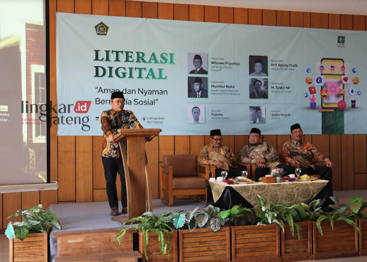 Stafsus Menag Wibowo Prasetyo Bekali Pegiat Pendidikan Rembang Litersi Digital