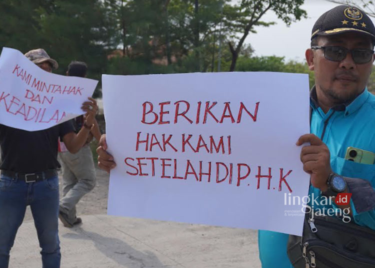 Kena PHK Sepihak Buruh di Rembang Tuntut Hak Pesangon dan Kompensasi