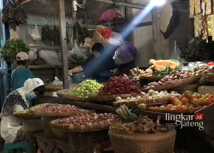 Harga Cabai Tomat di Rembang Naik Jelang Imlek Pedagang Sambat Sepi Pembeli