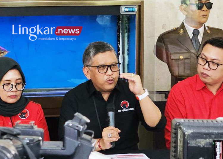 Hasto Kristiyanto saat konferensi pers