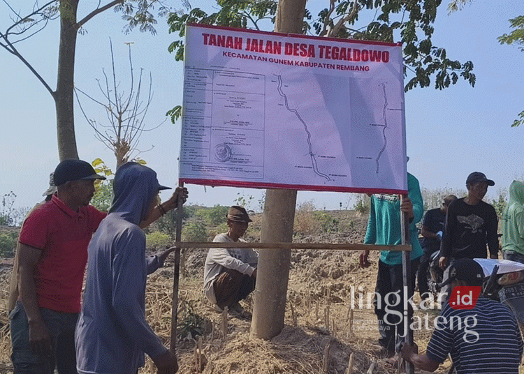 Warga Tegaldowo Rembang pasang plang di 9 aset tanah desa